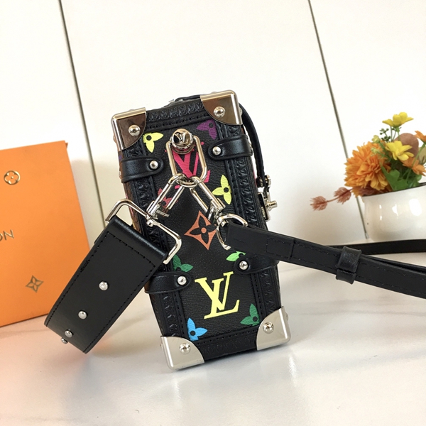 ルイヴィトンバッグ側面デザイン